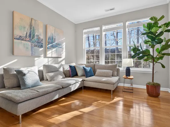 5435 Silver Moon Ln, Raleigh, NC 27606