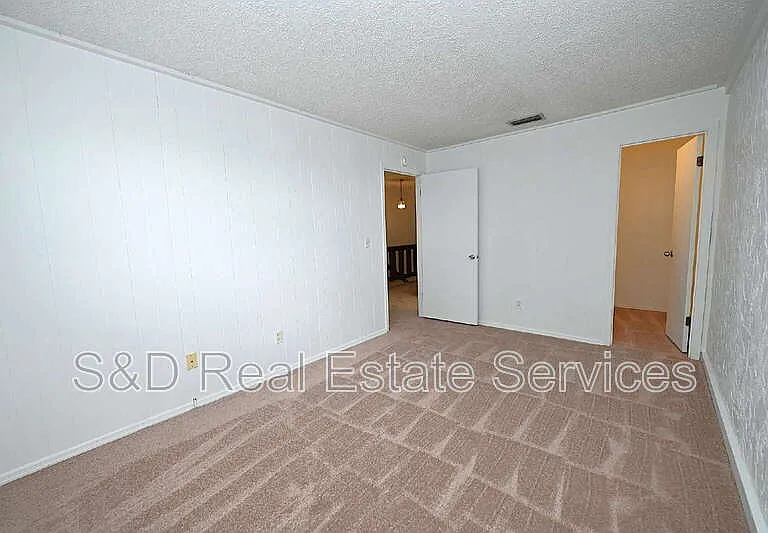 2249 9th St SE — Photo 34