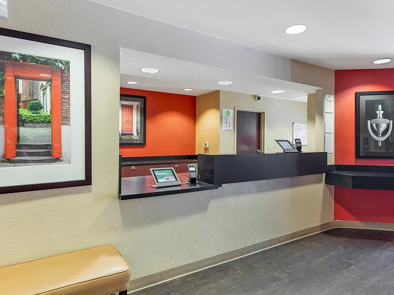 Lobby and Guest Check-in