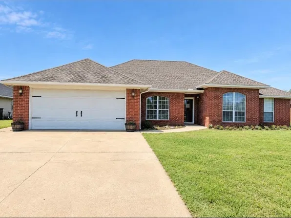 2913 Hunter Pointe, Altus, OK 73521