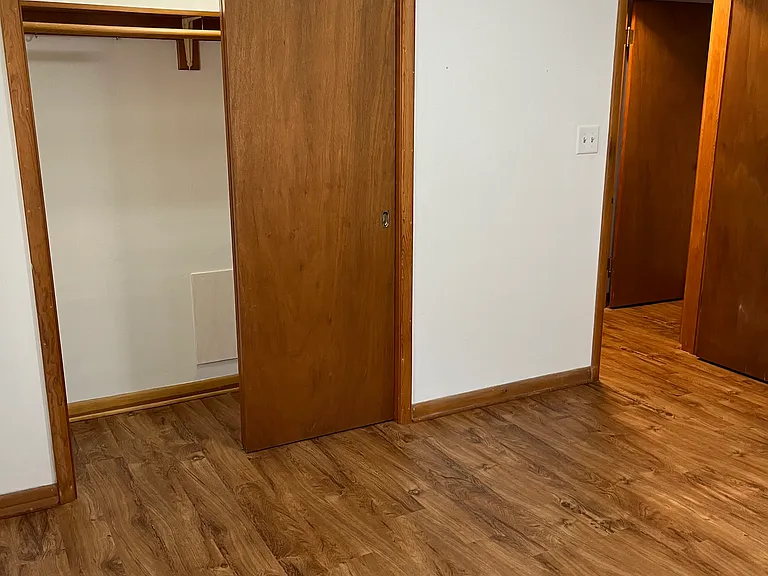 319 Briggs Ave — Photo 14