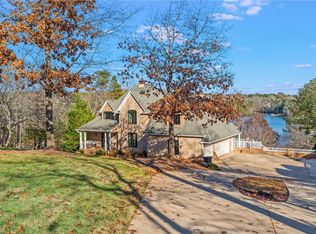 305 Badin View Dr, New London, NC 28127