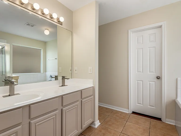 6023 Barany Ct — Photo 20