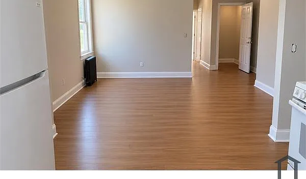 2 bed, 850 sqft, $2,678 — Photo 3
