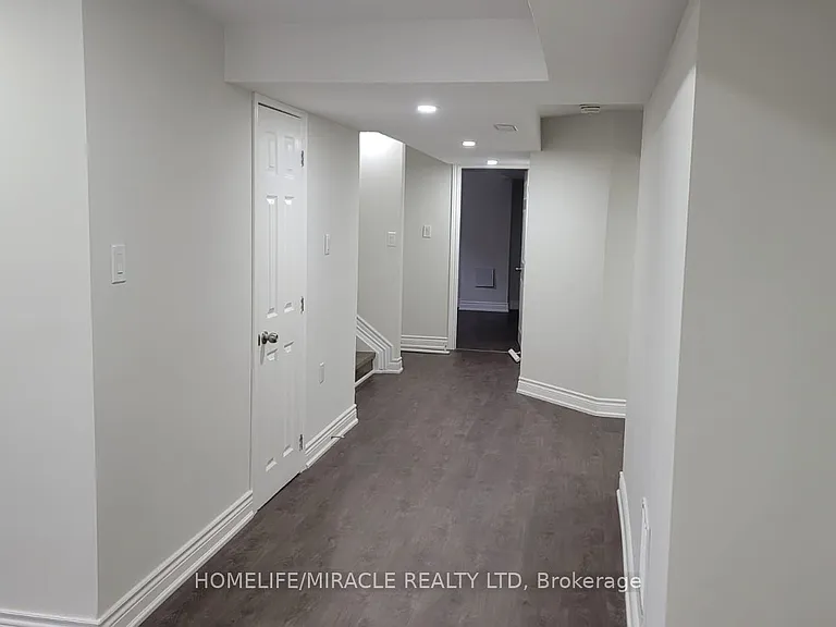 7 Albert Christie St — Photo 3