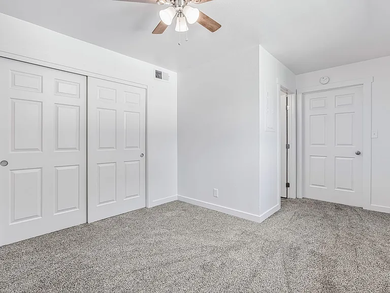 Hilton Street Apartments — Photo 54