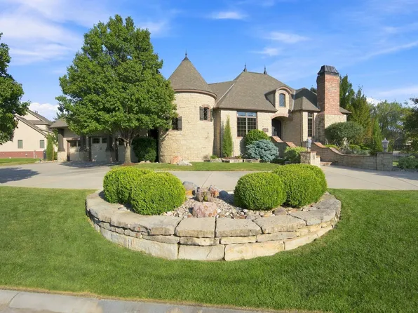 4010 N Fiddlers Cove St, Maize, KS 67101