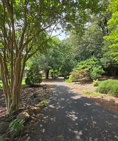 2385 River Run Dr — Photo 3