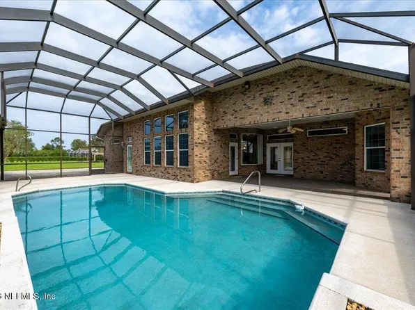 235 CRYSTAL COVE Drive, Palatka, FL 32177