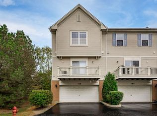 758 Hanbury Dr #0, Des Plaines, IL 60016