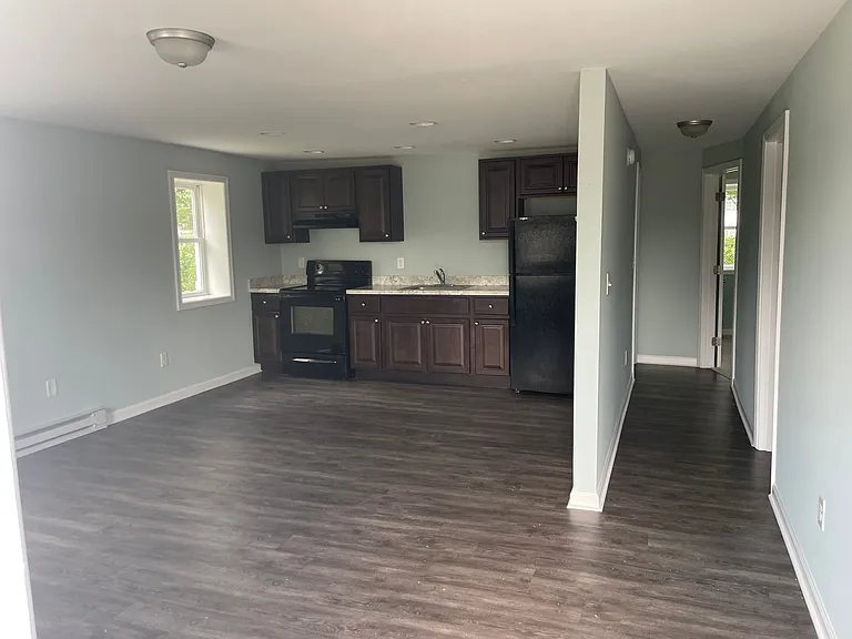 409 N Church St — Photo 2