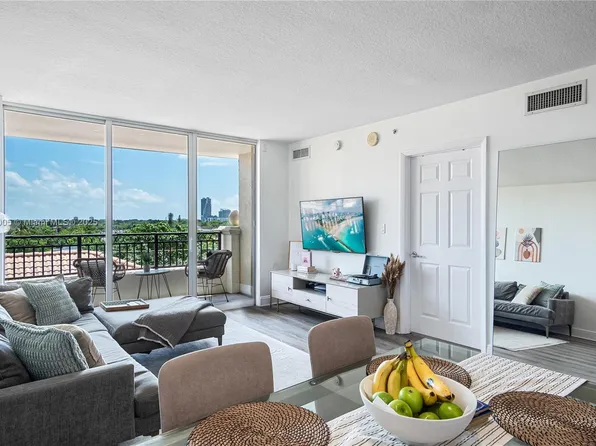 3232 Coral Way APT 507, Coral Gables, FL 33145