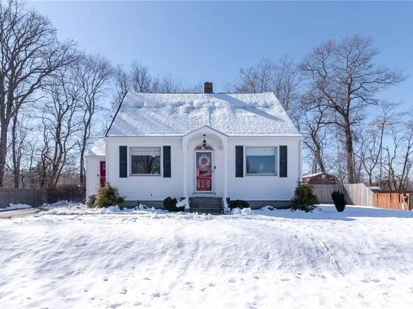 138 Bend St, Warwick, RI 02889