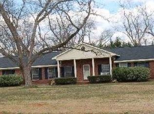 1406 S Houston Lake Rd, Kathleen, GA 31047
