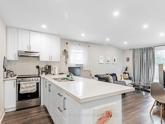 2nd image of 878 Kingston Rd