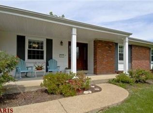 711 Bitterfield Dr, Ballwin, MO