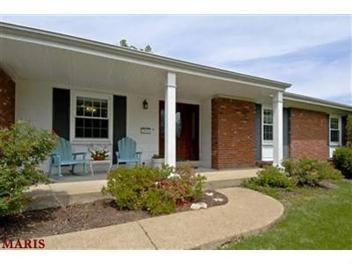 711 Bitterfield Dr photo 1