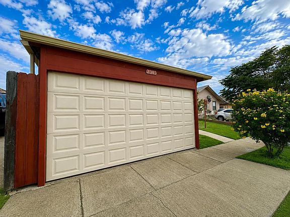 2nd image of 2305 Maida Ln