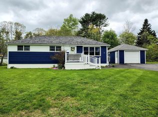 90 Whig St, Winterport, ME 04496