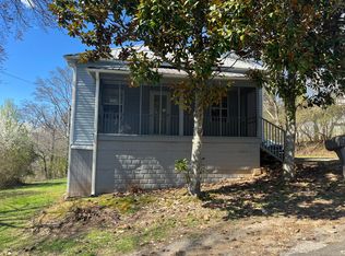117 3rd St, Copperhill, TN 37317