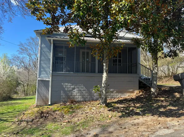 117 3rd St, Copperhill, TN 37317