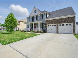 525 Wood Nymph Ln, Chesapeake, VA 23323