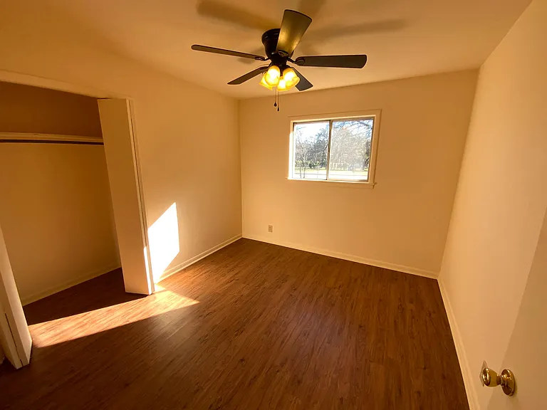 2826 Shady Hill Dr — Photo 5