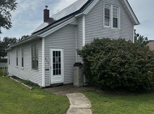 826 Walnut St, Hamilton, IL 62341