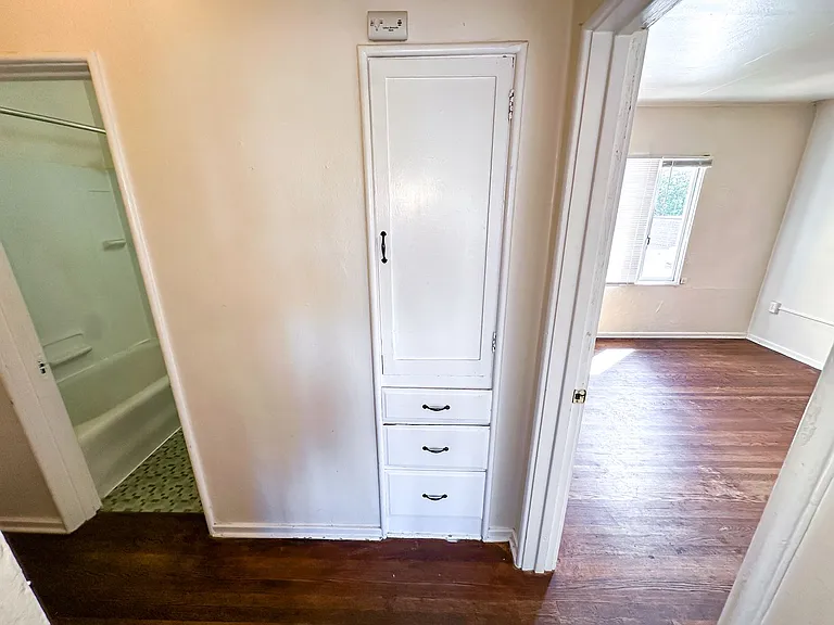 4515 Burke Ave N — Photo 12