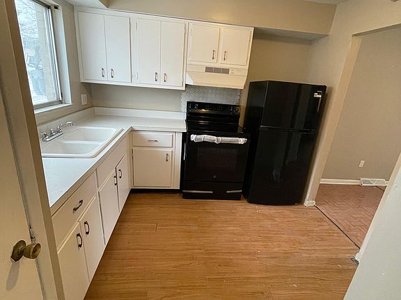 4th image of 27701 Mills Ave APT N