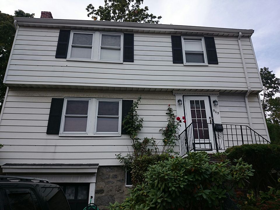 2nd image of 903 Washington St