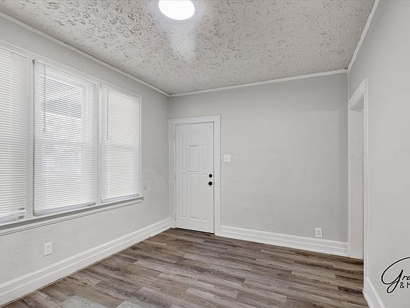4th image of 3509-3511 Concord St #2ba704cdc