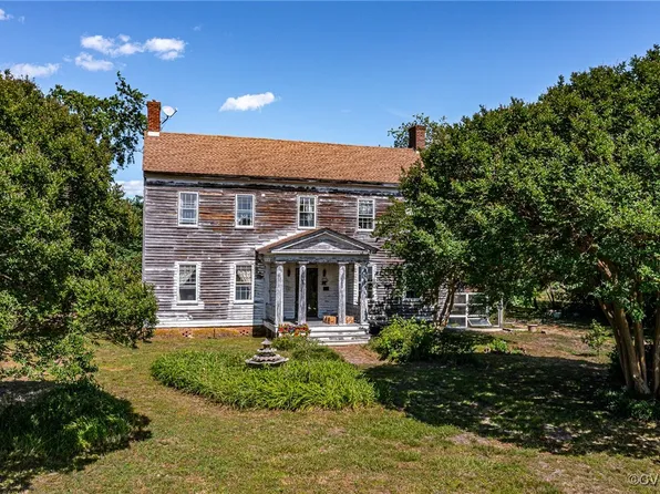 583 Slabtown Rd, Lancaster, VA 22503