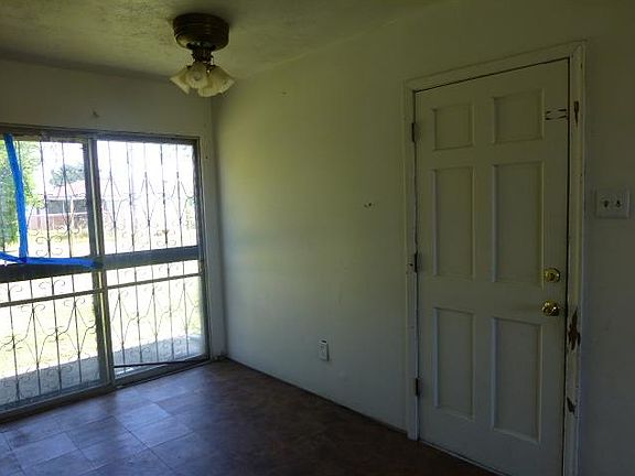 4th image of 1541 Silver Lilly Ln