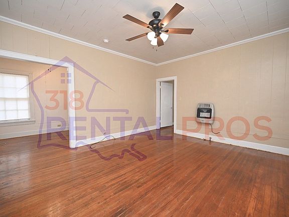 2nd image of 706 Cooktown Rd