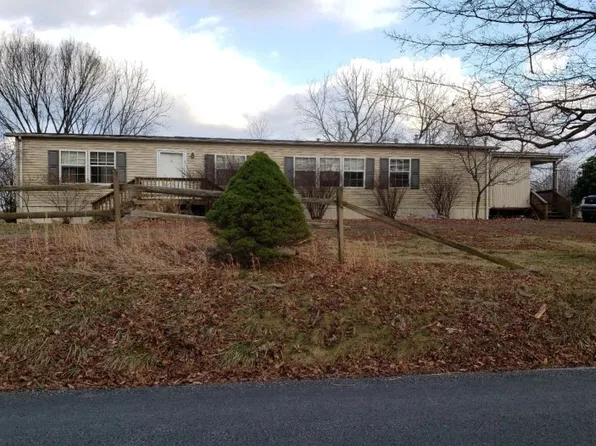 7314 Hall Rd, Buckhannon, WV 26201