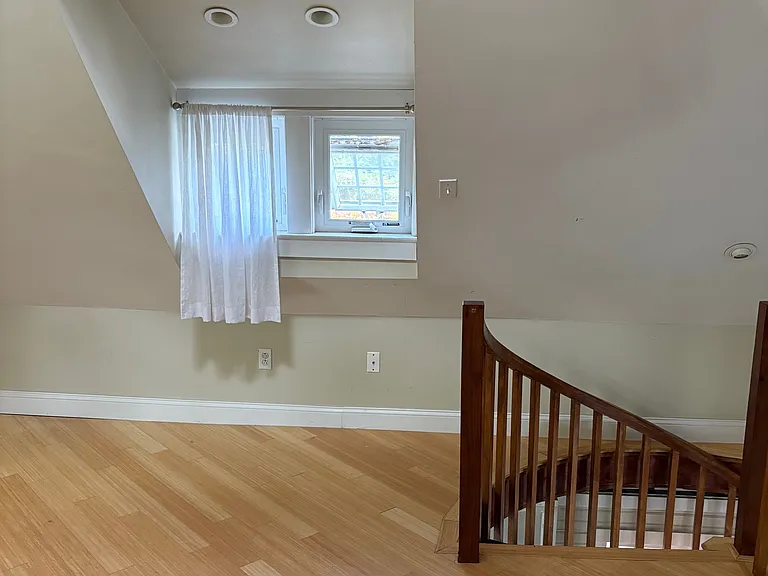 37B Bartlett Rd — Photo 8
