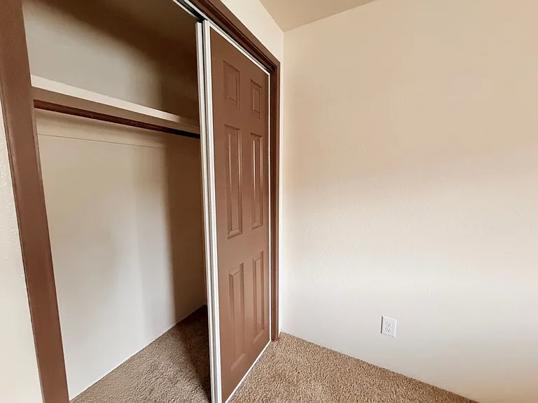 Majestic View Apt — Photo 20