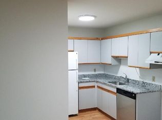 115 E Chestnut St APT 201, Nazareth, PA 18064