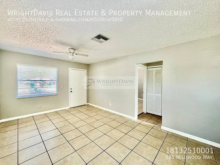 625 Wildwood Way — Photo 4