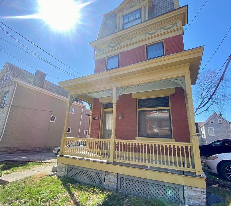 1st image of 2365 Victor St #1