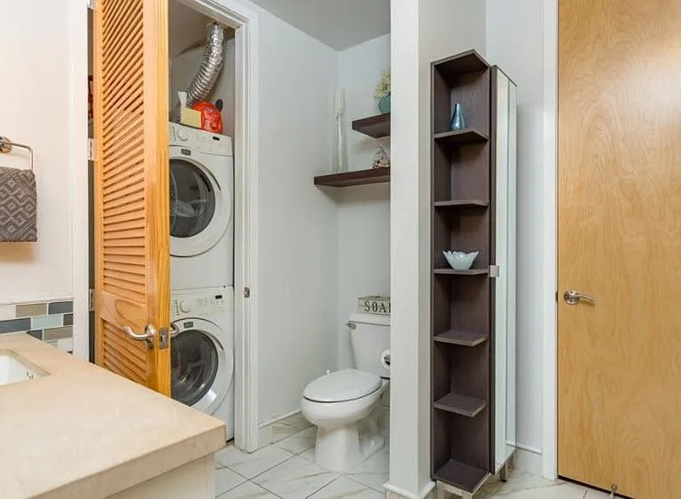395 E 4th St #21 — Photo 16