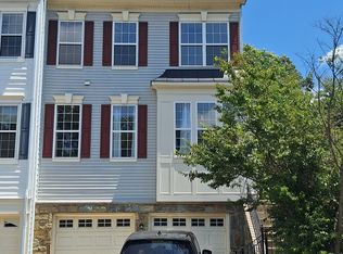 2039 Capstone Cir, Herndon, VA 20170