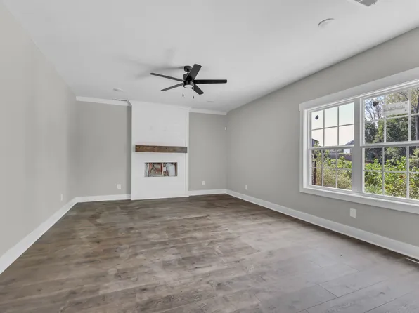 506 Danica Dr, Clarksville, TN 37042