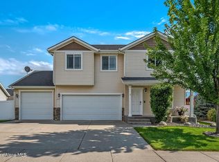 1712 E Warbler Ln, Post Falls, ID 83854
