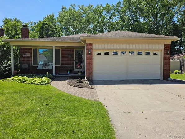 11238 Kennebec Ave, Allen Park, MI 48101