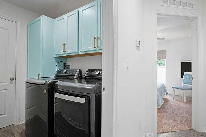414 SW Dahled Ave — Photo 14