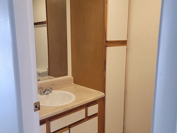 5th image of 14568 Kohnke Hill Rd APT 4