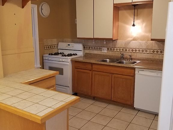 5th image of 7755 Snowden Ave
