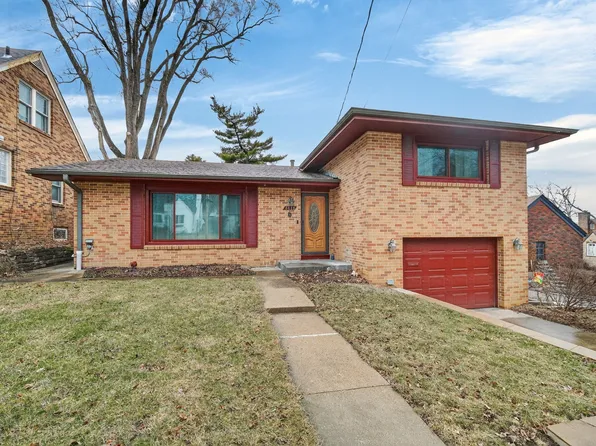 6428 Elmcrest Dr, Windsor Heights, IA 50324